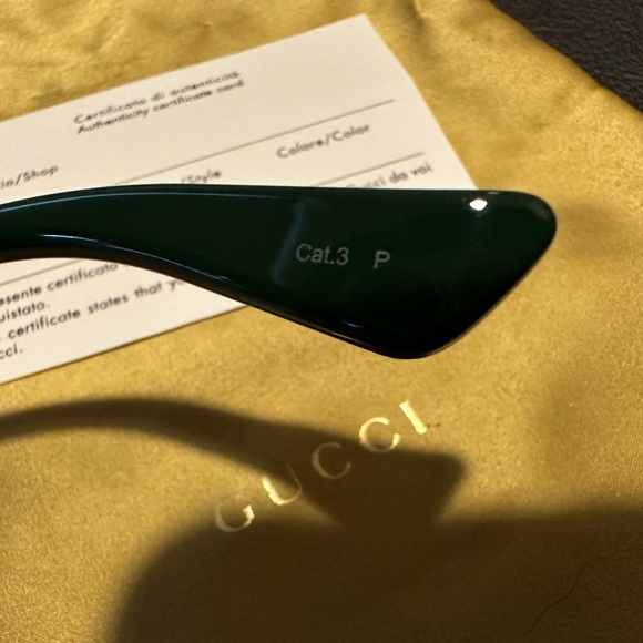 Gucci Polarized Sunglasses - Picture 7 of 7